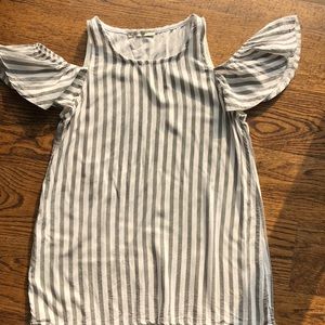 Honingman cold shoulder blouse